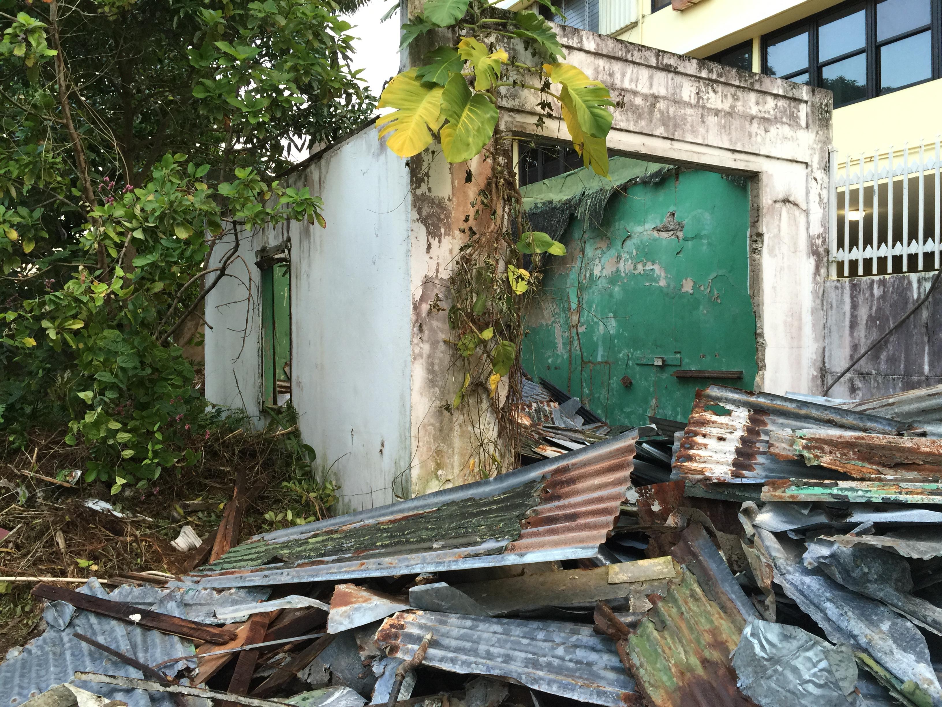 Demolición Casa en la Calle Cuevillas 557 - San Juan (Miramar) - 2015 00010